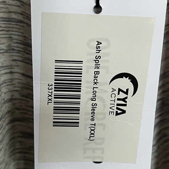 Zyia Active Back split long sleeve top brand new with tags - Picture 3 of 3
